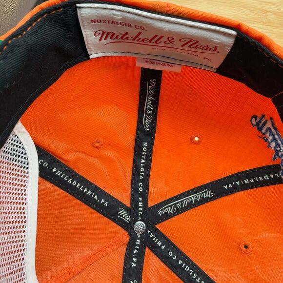 New York Islanders Mitchell&Ness Adjustable Hat - Picture 6 of 9